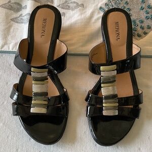 Womens Black Wedge Slip On Sandals Size 9